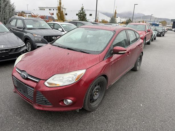 2013 Ford Focus SE ! POWER OPTIONS! LOW KMS! image 2