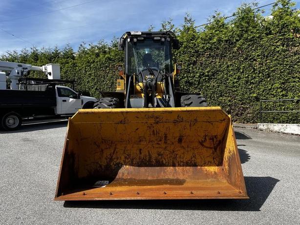 2010 John Deere 444K Z-Bar Front End Loader with 2.5 Yard Bucket Diesel image 3