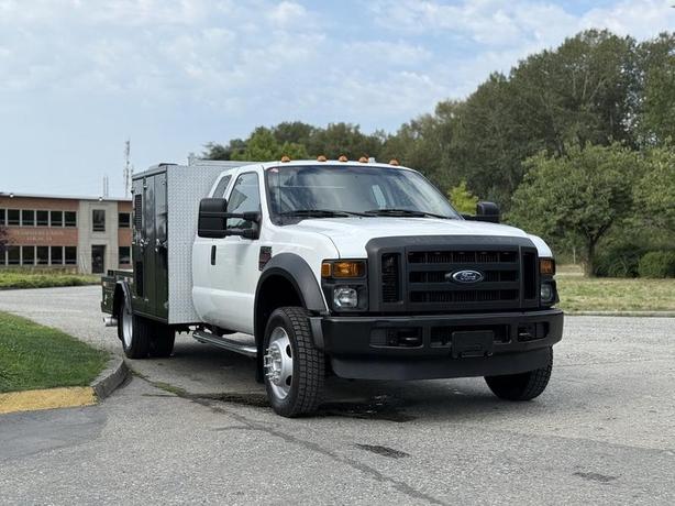 2008 Ford F-450 SD SuperCab Dually Diesel 11-Foot Flat Deck 2WD with Storage Com image 2