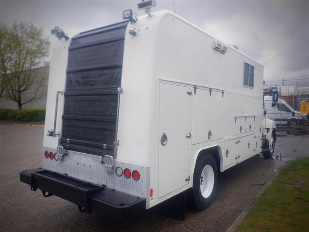 2014 Hino 338 Wire line Service Truck with Office Diesel image 8