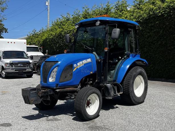 2018 New Holland Boomer 45 Farm Tractor 4WD Diesel image 4