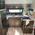 Used 2022 Venture RV Sonic SN241VFK thumbnail image 4
