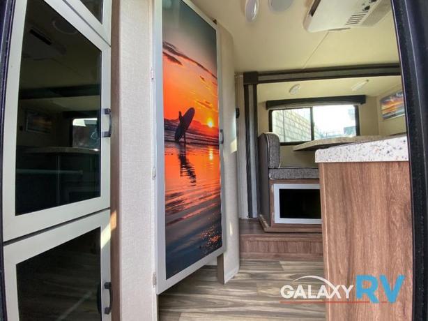Used 2018 Travel Lite Falcon F-21RB image 7