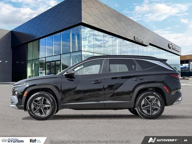 2025 Hyundai Tucson Preferred demo image 3