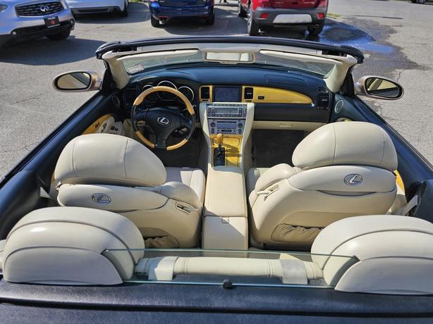 2002 Lexus SC 430 2dr Convertible image 5
