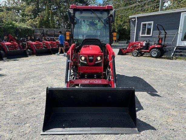 2024 Mahindra 1100 series 1123 HST Cab image 4