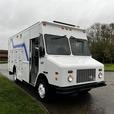 2005 Workhorse W-Series Service Cargo Step Van With shelving thumbnail image 1