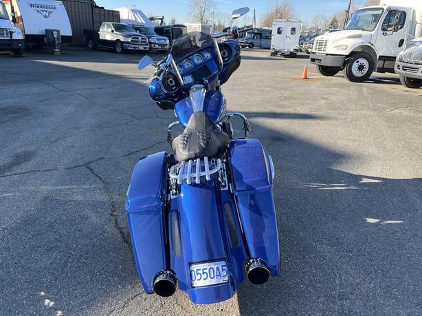 2017 Harley-Davidson FLHXS Street Glide Motorcycle image 4