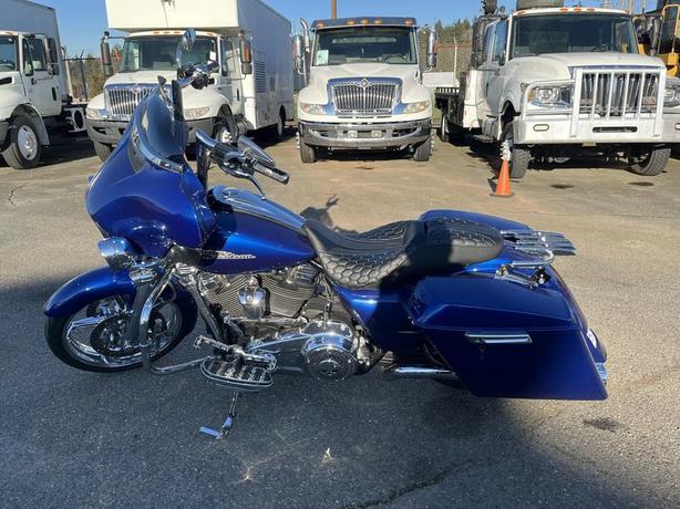 2017 Harley-Davidson FLHXS Street Glide Motorcycle image 6