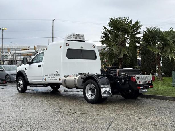 2024 RAM 5500 Highway Tractor with Sleeper and Air-Assisted Fifth Wheel image 7