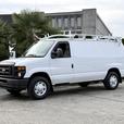 2008 Ford Econoline E-250 Cargo Van with Ladder Rack and Bulkhead Divider thumbnail image 5