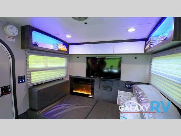 Used 2025 inTech RV Intech Luna image 8