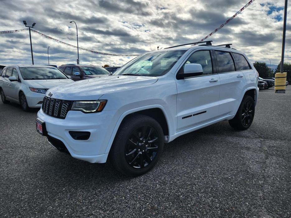 2020 Jeep Grand Cherokee Altitude | Loaded! | Power Sunroof | Remote Keyless Ent display photo