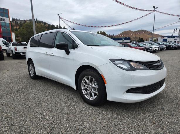 2024 Chrysler Grand Caravan SXT | Stow 'n Go Seats | Remote Start | Power Liftga image 2