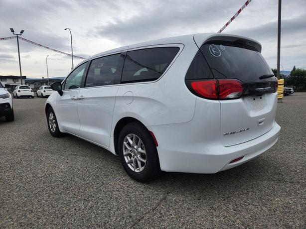 2024 Chrysler Grand Caravan SXT | Stow 'n Go Seats | Remote Start | Power Liftga image 4