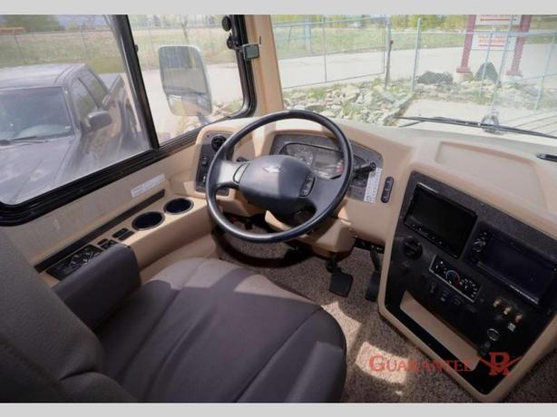 Used 2014 Newmar Canyon Star 3953 image 7
