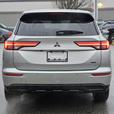 2024 Mitsubishi Outlander thumbnail image 6