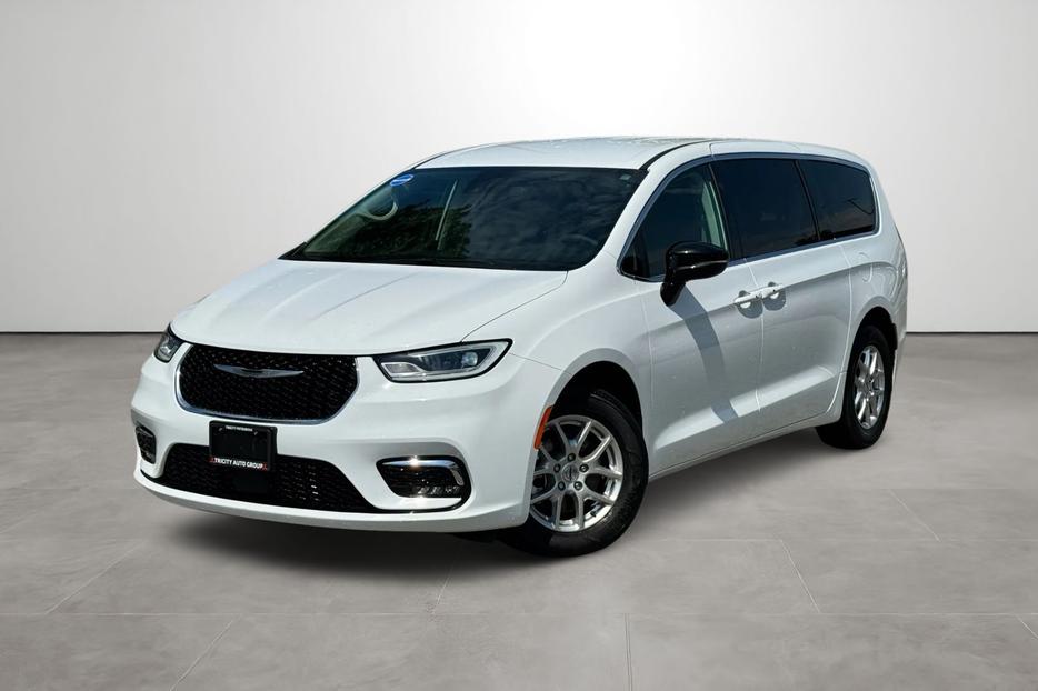 2024 Chrysler Pacifica Touring-L - No Accidents, Power Sliding Doors display photo
