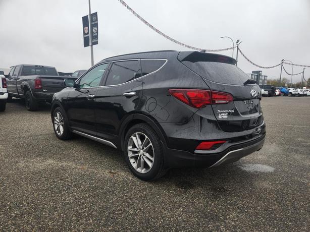 2017 Hyundai Santa Fe Sport Ultimate | AWD | Multi-View Camera System | Panorami image 4