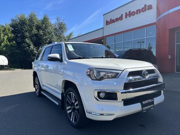 2018 Toyota 4Runner Base image 1