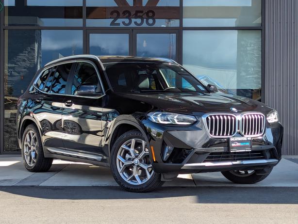 2022 BMW X3 xDrive30i - No Accidents, Leather, Navigation image 4