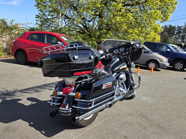 2005 Harley-Davidson FLHTCI image 6