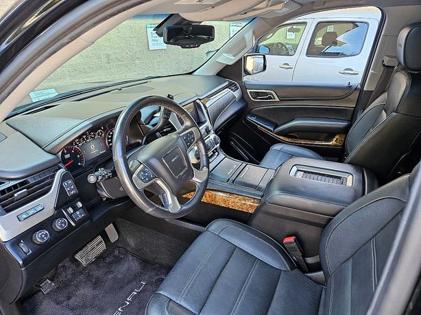 2015 GMC  Yukon Denali image 7
