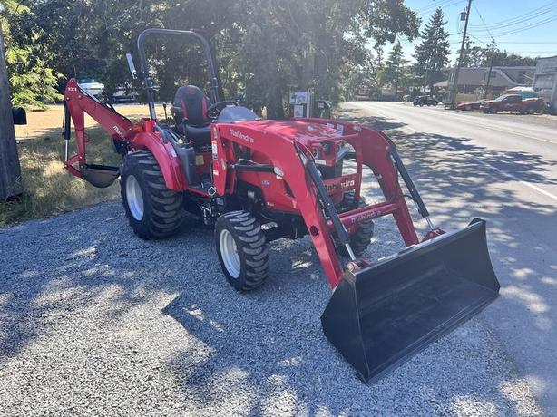 2024 Mahindra 2600 Series 2638 HST image 2