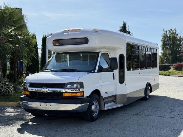 2014 Chevrolet Express G4500 19-Passenger Kneeling Wheelchair Accessible Bus - D image 4
