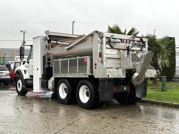 2011 International 7500 12-Foot Dump Truck with Sander and PTO image 7