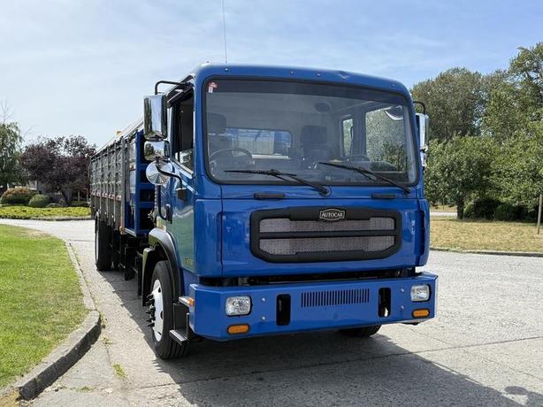 2017 Autocar Xpert Recycling Dump Truck Diesel image 3