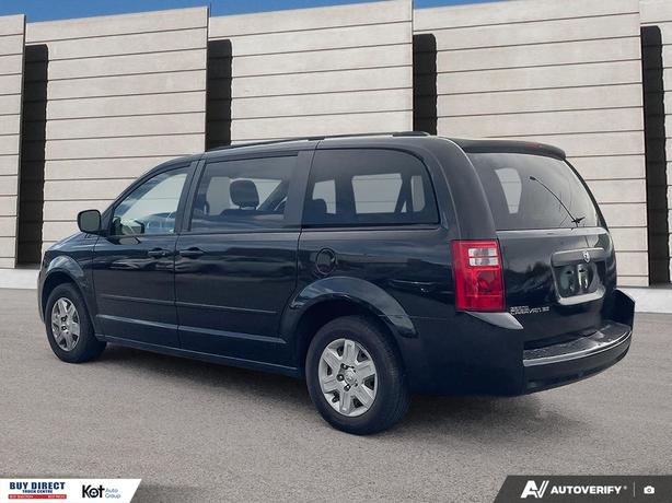 2008 Dodge Grand Caravan SE  AUTO, BLACK INTERIOR, THREE ROWS, STOW&GO COMPARTME image 4
