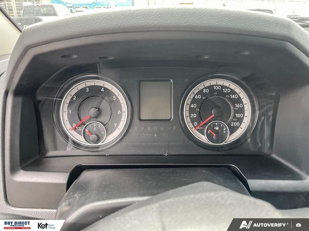 2017 RAM 1500 Outdoorsman AUTO, GREY INTERIOR, FABRIC SEATS, TOW PACKAGE, HEAT A image 7