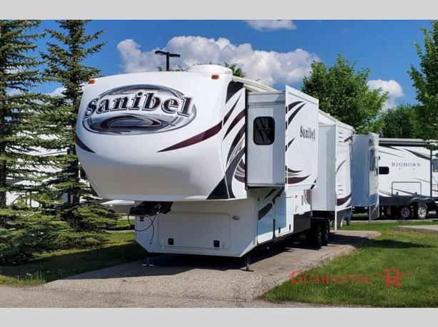 Used 2013 Prime Time RV Sanibel 3500 image 2