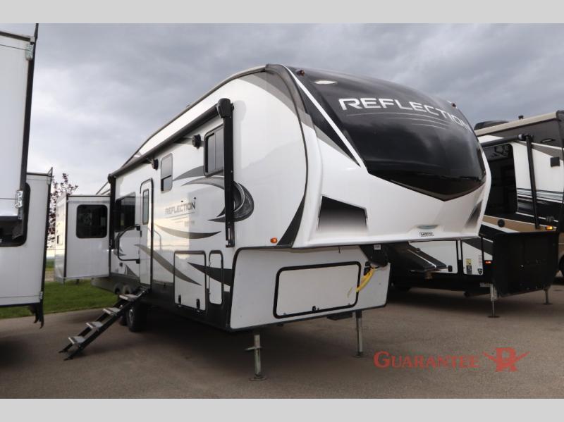 Used 2022 Grand Design Reflection 340RDS display photo