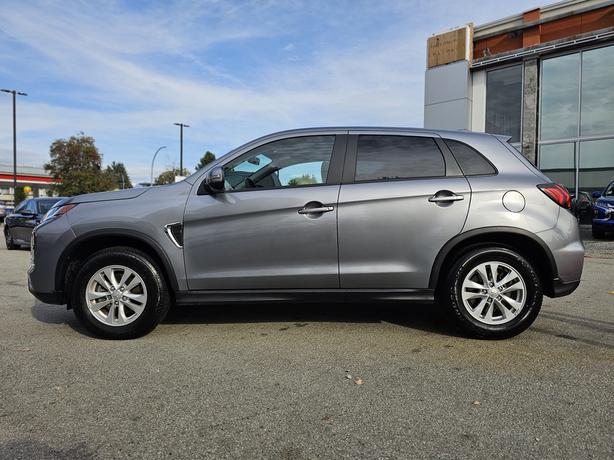 2022 Mitsubishi RVR SE AWC - Heated Seats, Apple Carplay/Android Auto image 8