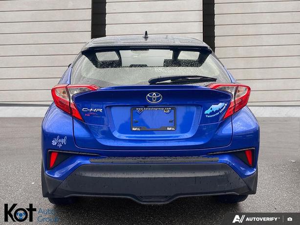 2021 Toyota C-HR Xle Premium BLUETOOTH APPLE CARPLAY! HEATED SEATS! image 5