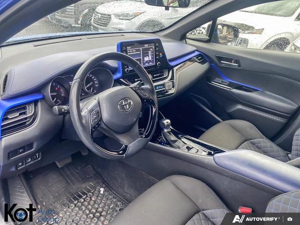 2021 Toyota C-HR Xle Premium BLUETOOTH APPLE CARPLAY! HEATED SEATS! image 6
