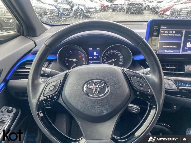 2021 Toyota C-HR Xle Premium BLUETOOTH APPLE CARPLAY! HEATED SEATS! image 7