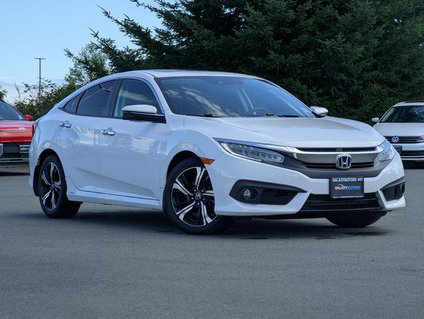 2018 Honda Civic Touring - Low KMs, Sunroof, Leather, Heated Seats image 4