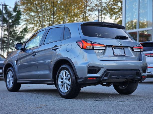 2023 Mitsubishi RVR image 7