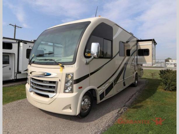 Used 2017 Thor Motor Coach Vegas 25.3 image 3