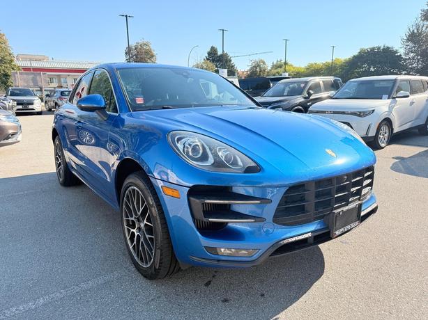 2016 Porsche Macan Turbo - Ventilated Seats, Panoramic Sunroof image 4