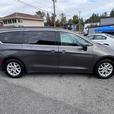 2022 Chrysler Pacifica Touring L - Parking Sensors, Leather, Heated Seats thumbnail image 7