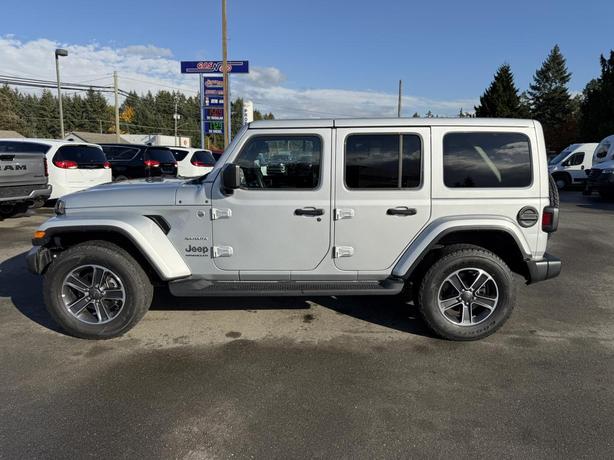 2023 Jeep Wrangler Sahara image 2