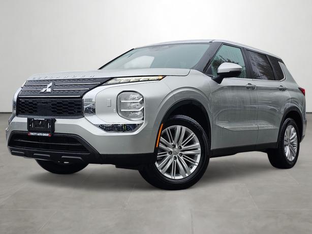 2024 Mitsubishi Outlander ES - Heated Seats, Apple Carplay/Android Auto image 1