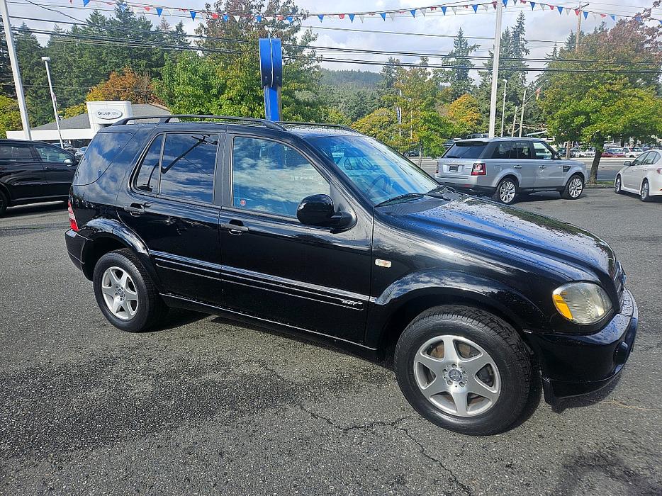 2001 Mercedes-Benz  ML430 display photo