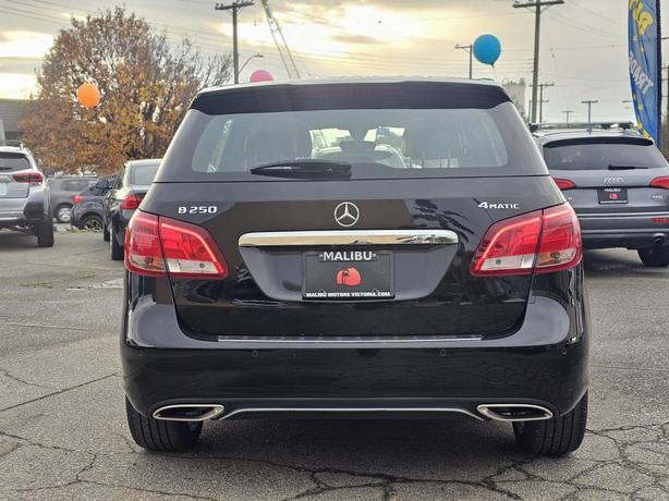 2017 Mercedes-Benz B-Class B 250 Sports Tourer 4MATIC image 3