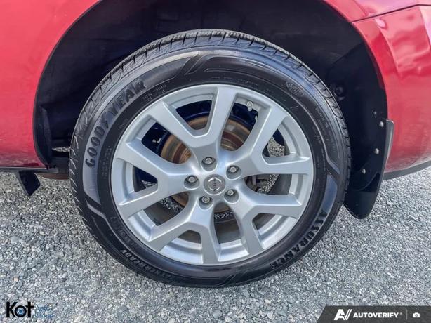 2011 NISSAN ROGUE image 6