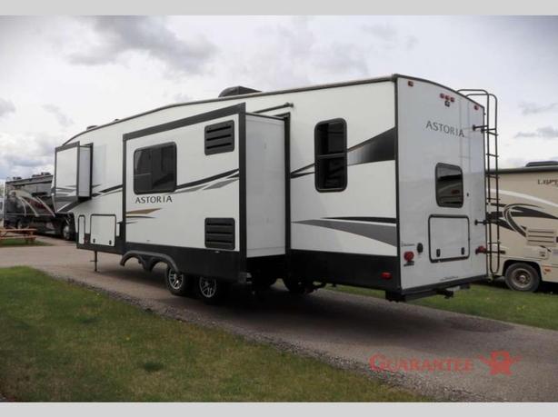 Used 2022 Dutchmen RV Astoria 2943BHF image 4
